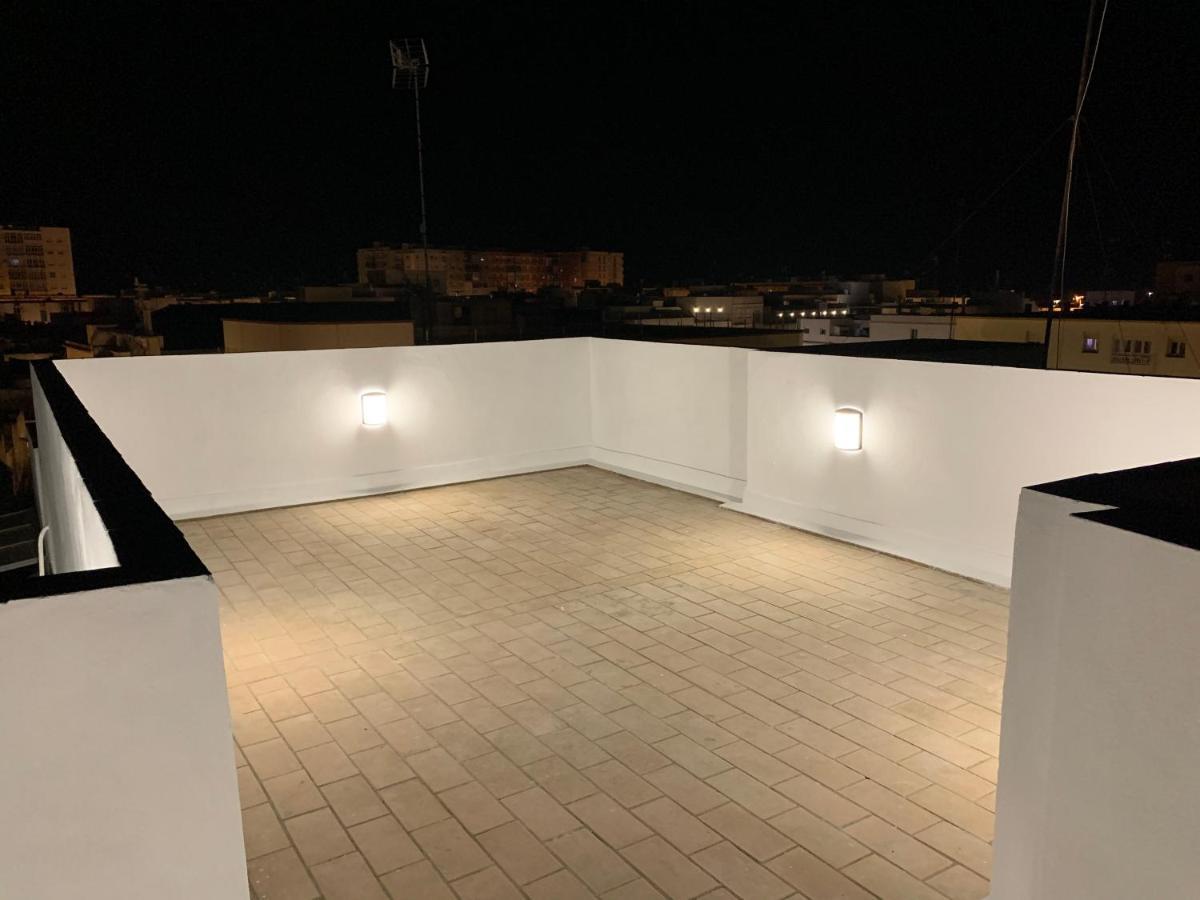 Atico Terraza Cadiz Centro Ascensor Playa De La Caleta Cádis Exterior foto